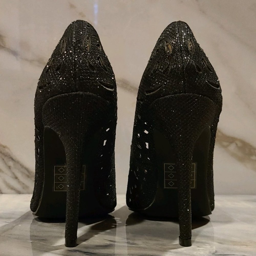 Celeste-Nicholas Black Glitter Perforated Pointy Toe Pumps 6.5